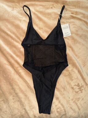 NWT True Tone Swim Two-Toned One Piece Swimsuit - Black